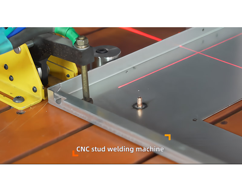 3015數控(kong)螺柱栽(zai)樁(zhuang)機(ji)
