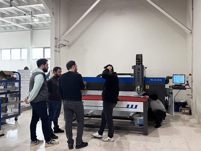 電池盒土耳其客戶(hu)